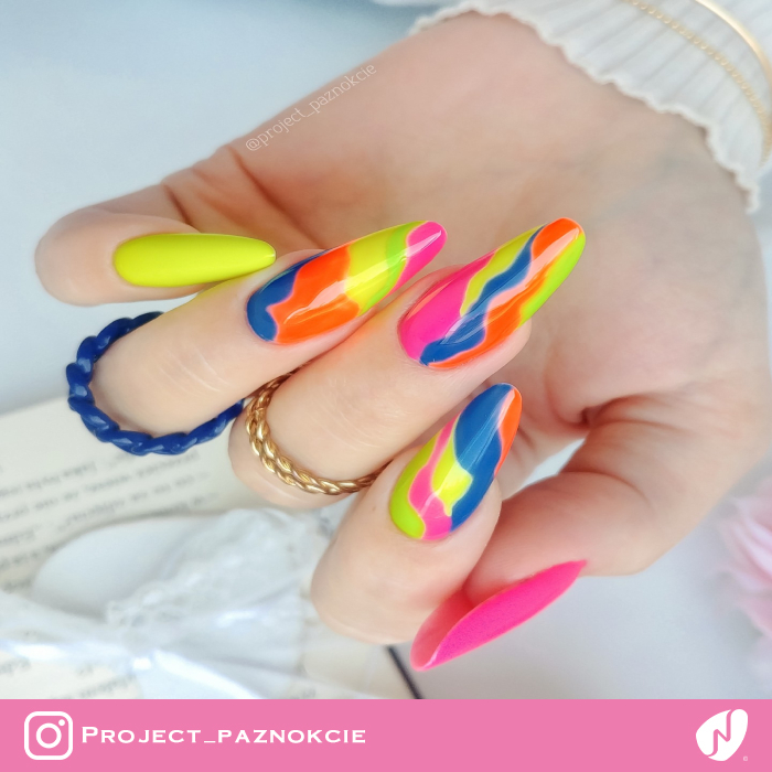 Colorful Squiggle Nails